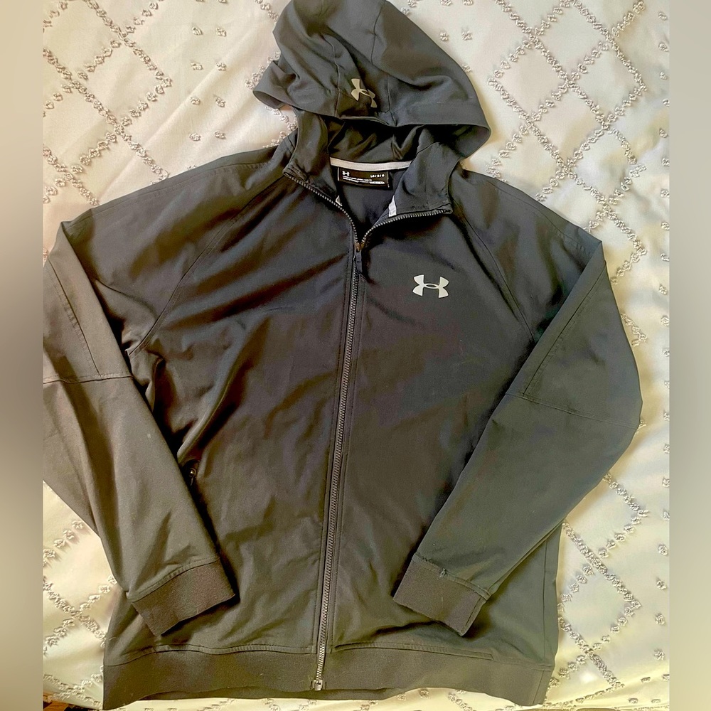 Under Armour men’s jacket, size large.  Like new.